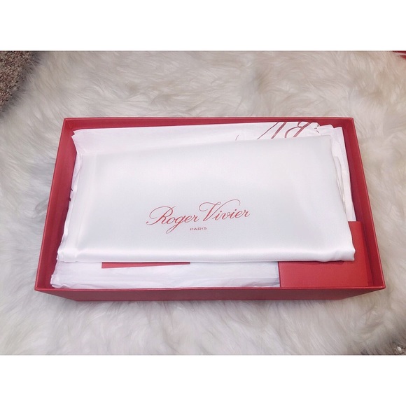 ❤️SOLD❤️New Roger Vivier Tres Strass Denim Pumps 38.5 - Picture 7 of 8